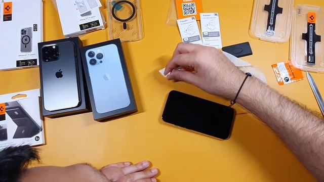 Spigen GLASTR EZ FIT X Apple iPhone 13 Pro смотреть онлайн