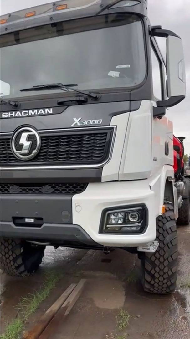 Переошиновка седельного тягача Shacman X3000 смотреть онлайн