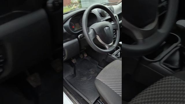 Продана Лада Гранта 2018 г.в., 1 хозяин, заводской окрас, пробег 43 т.км, цена 728 т.р. смотреть онлайн