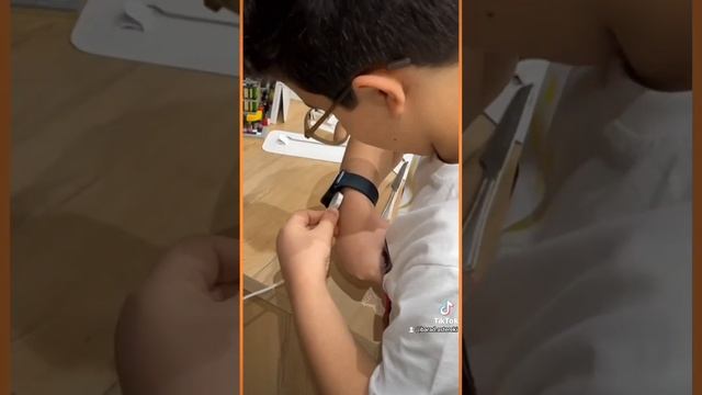 barad's Frist apple watch series 9 midnight смотреть онлайн