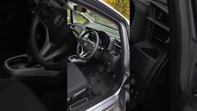 Привезён под заказ Honda Fit 2019г.в, заводской окрас, пробег 23 т.км, аукцион 4 балла смотреть онлайн