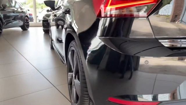 Seat Ibiza Black смотреть онлайн