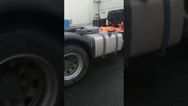 Girteka заправляем реф из канистры .