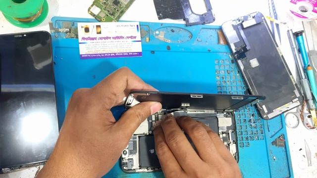 IPHONE 11 PRO MAX ORIGINAL LCD CHANGE WITH TRUE TONE BY JCID BOX смотреть онлайн