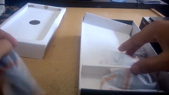 Unboxing Tablet Android Ever Cross AT1C 7inch смотреть онлайн
