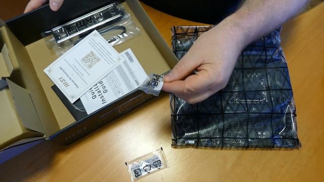 UNBOXING the MSI Pro B660M-A DDR4 motherboard смотреть онлайн