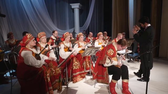 Концерт оркестра «Русские узоры» ко Дню работника культуры в Талдоме смотреть онлайн