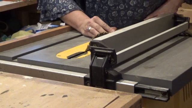 Installing Window Shutters смотреть онлайн