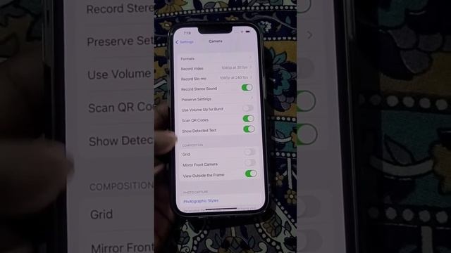 How to mirror iphone front camera | Stop selfie flipping on iphone смотреть онлайн