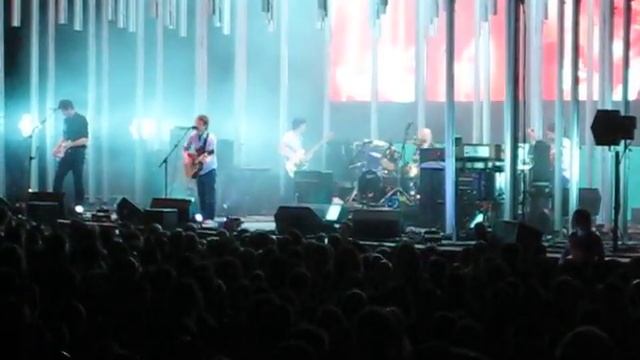 Radiohead - Paranoid Android live Saint Louis, May 14, 2008 смотреть онлайн