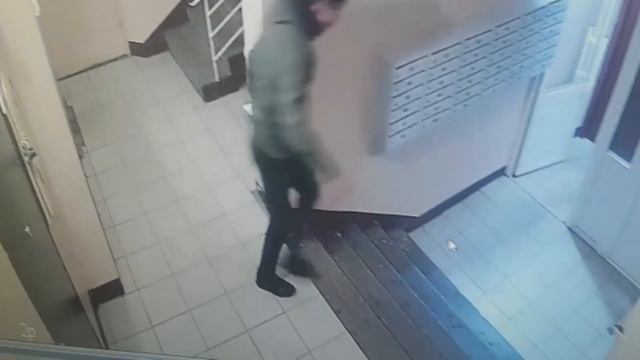 Задержанный полицией за грабёж житель Подмосковья оказался причастен ещё и к двум кражам смотреть онлайн