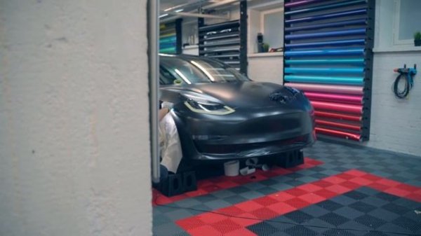 Tesla Model 3 yliteippaus Satin Black / Auton teippaus