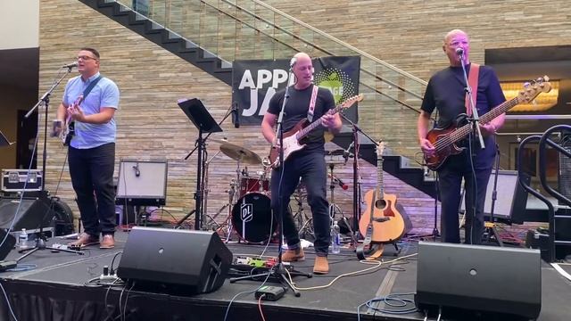 The Fest For Beatles Fans 2022 Apple Jam Stage - Sweet Smell of Success “Think for yourself” смотреть онлайн