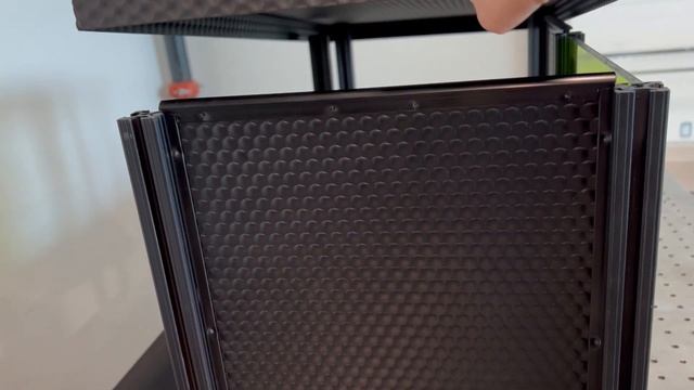 TABLE-GUARD™ Assembly with Cover and Laser Viewing Window смотреть онлайн