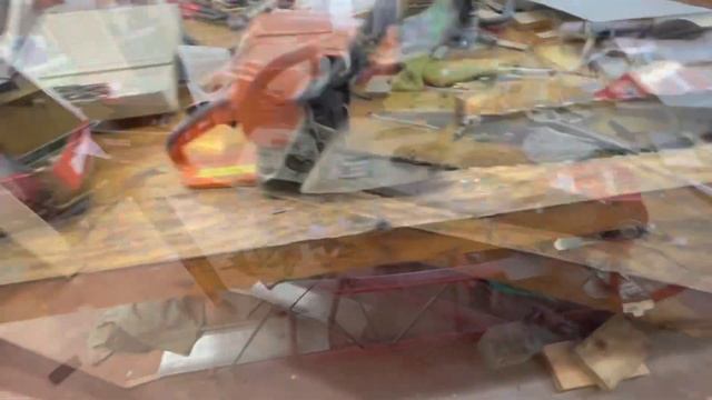 I got a new tool! Chainsaw debarker attachment смотреть онлайн