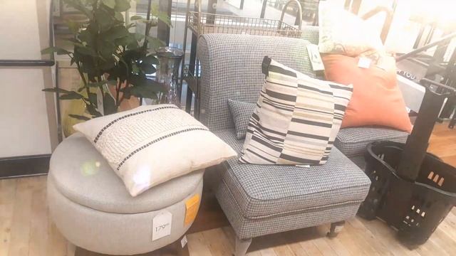 I AM TAKING YOU WITH ME SHOPPING AND WINDOW-SHOPPING смотреть онлайн