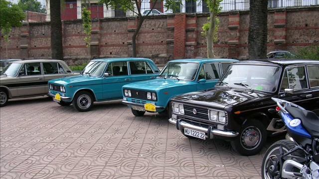 Seat 124 1430 Linares 2007 смотреть онлайн