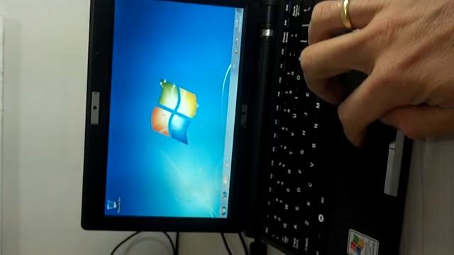 EEE PC 900 , TELA DE LED E 2GB RAM смотреть онлайн