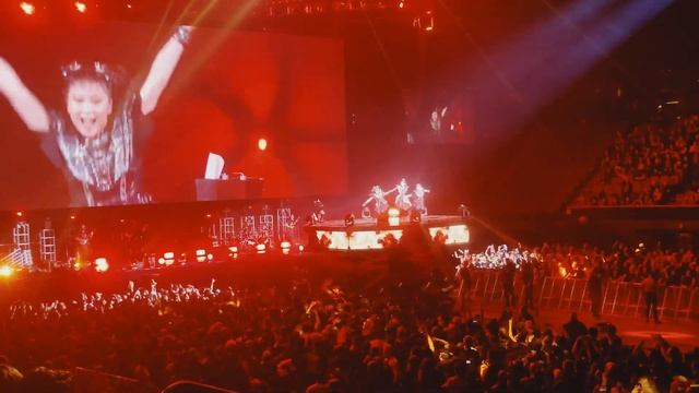Babymetal at the Inglewood Forum! смотреть онлайн