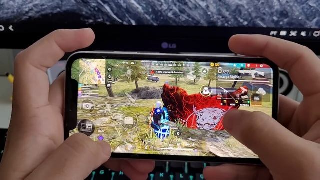 NOVA ATUALIZAÇÃO FREE FIRE NO IPHONE 11 ULTRA 60FPS 🔥🎮 смотреть онлайн