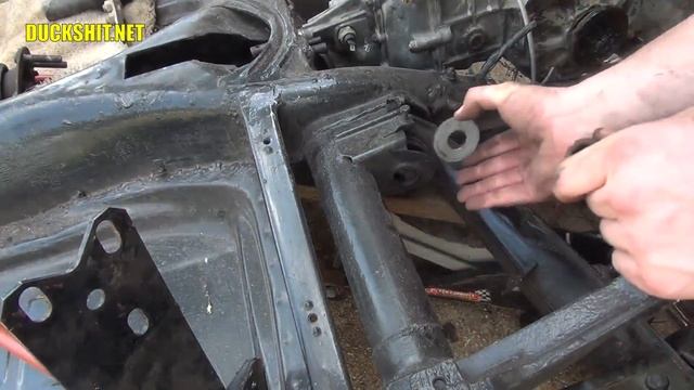 Porsche Suspension 3 - ROTTEN OLD 1956 Chop Top Oval VW Beetle - 25 смотреть онлайн