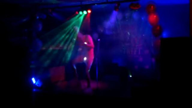 Фрик шоу Freak Show Peasok Contact Juggling