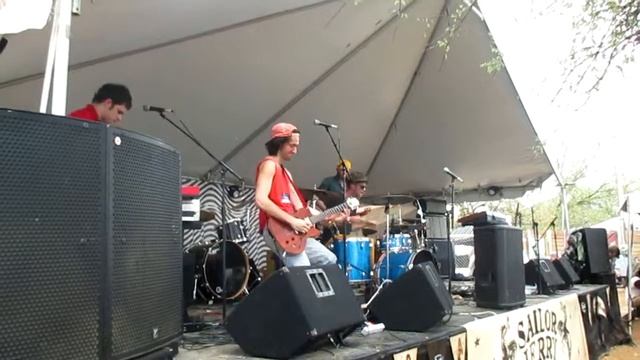 Delicate Steve - SXSW 2015 смотреть онлайн