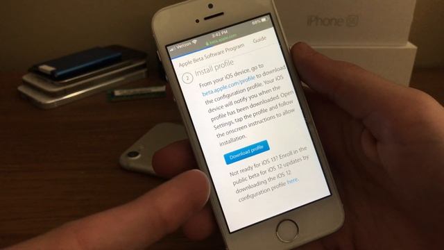 iOS 13 public beta is here!! {Download in description!} смотреть онлайн