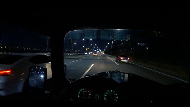 POV SSANGYONG KORANDO-[쌍용자동차 코란도]-구형코란도 타고 강변북로 야간 주행 KORANDO=KOREAN CAN DO смотреть онлайн