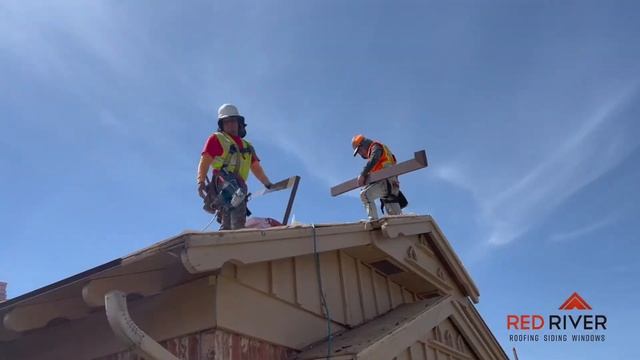 Local teacher wins a free roof: Red River Raise the Roof Giveaway смотреть онлайн