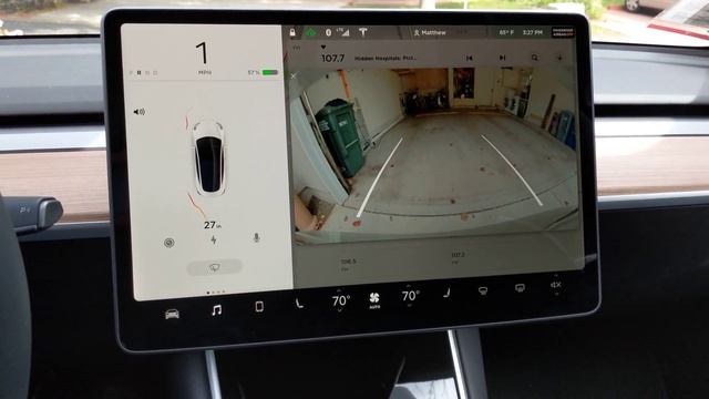 Model 3 Backup Camera and Sensors While Parking смотреть онлайн
