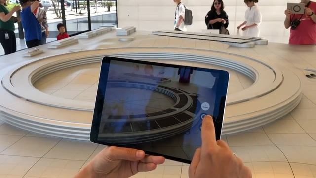 9. Apple Park на екрані. смотреть онлайн
