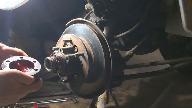 85 Isuzu 4x4 pup auto-locking hub pt.3 no worries. смотреть онлайн