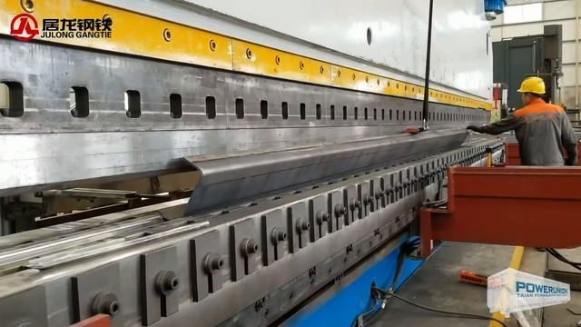 LVD CNC bending machine, CNC bending processing, to ensure the processing accuracy. смотреть онлайн