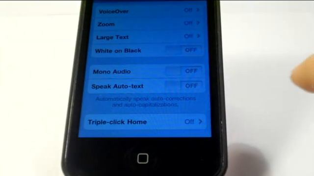 How to Reverse Colors on an iPod Touch смотреть онлайн