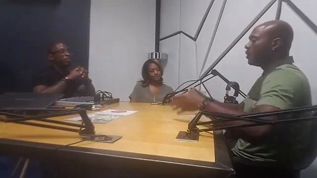 The Couch presents: Dr. Kendell Jasper, psychologist смотреть онлайн