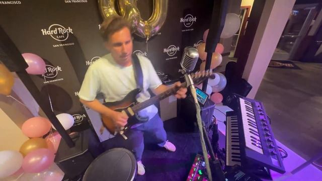 "Red Right Hand" Loop Cover Boss RC-600 Nick Cave LIVE at Hard Rock Cafe #RC600 #NickCave #loopcove смотреть онлайн