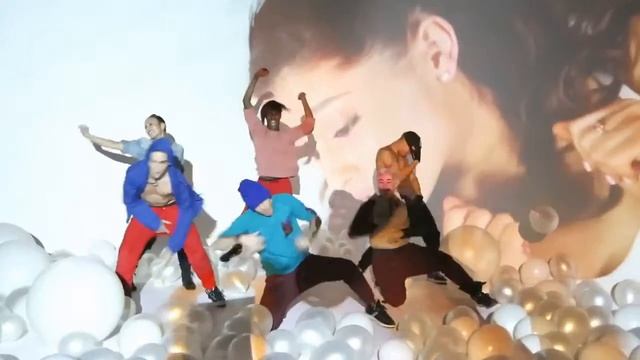 Ariana Grande The Way ft Mac Miller смотреть онлайн