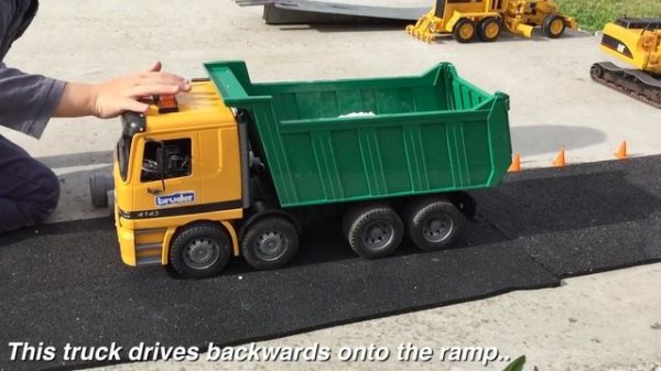 Excavator videos for children ✅EXCAVATOR Bruder TRUCK Concrete Mixer Jack plays