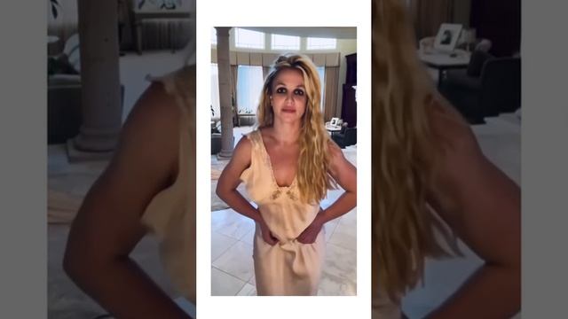 Бритни Спирс намекнула на замужество смотреть онлайн