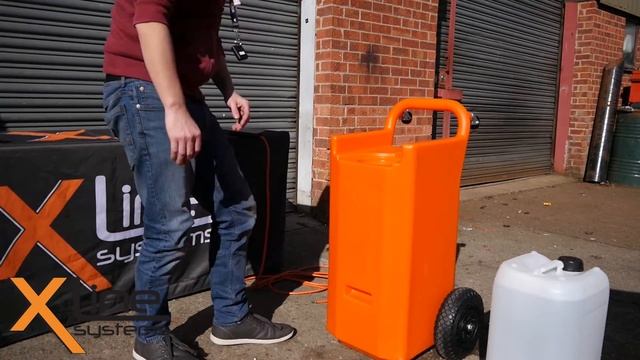 45ltr Water Fed Pole X-Trolley Demonstration - Professional 12v Window Cleaning System смотреть онлайн
