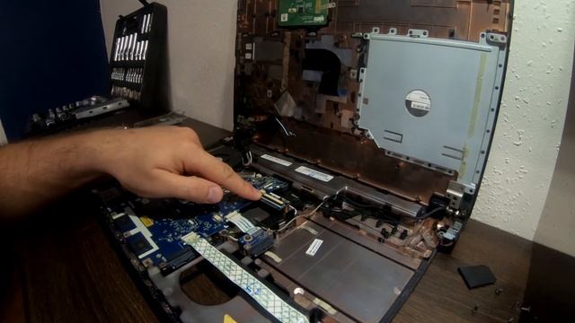 ACER ASPIRE 5742 - Niedziałająca Klawiatura oraz Touchpad - KURCZE, jak oni to SKŁADALI? смотреть онлайн