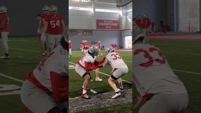 Ohio State defensive ends JT Tuimoloau and Jack Sawyer work on having active hands смотреть онлайн