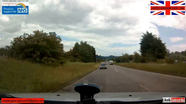 HOW CAN THIS CITREON DRIVER SEE OUT OF HIS REAR WINDOW? смотреть онлайн