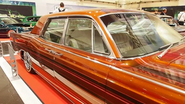 Lincoln Continental 460 Cl 400 PS 1968 Tuning at Essen Motorshow - Exterior Walkaround смотреть онлайн