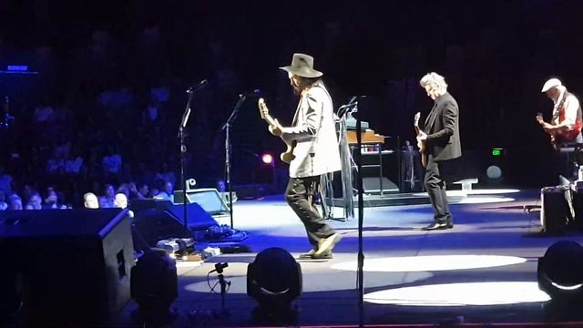 Fleetwood Mac Auckland 16 Sept 2019 Oh Well смотреть онлайн
