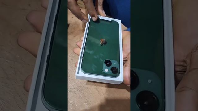 Apple iPhone 13 (256 GB) - Green смотреть онлайн