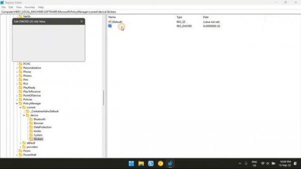 How to create Desktop Windows stickers on Windows 11