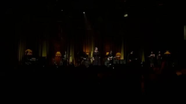 Adele - Rumor Has It (Live) Itunes Festival 2011 HD смотреть онлайн