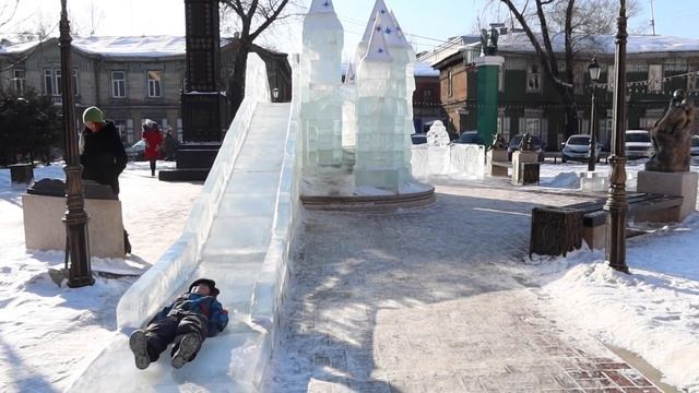 Traveling the longest traintrack in the world. 168 hours. смотреть онлайн